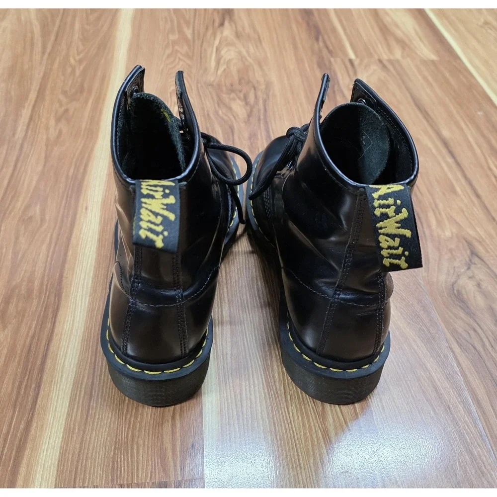 Dr. Martens Combat Boots Mens Size 9 Black Leather Lace Up Ankle Yellow Stitch
